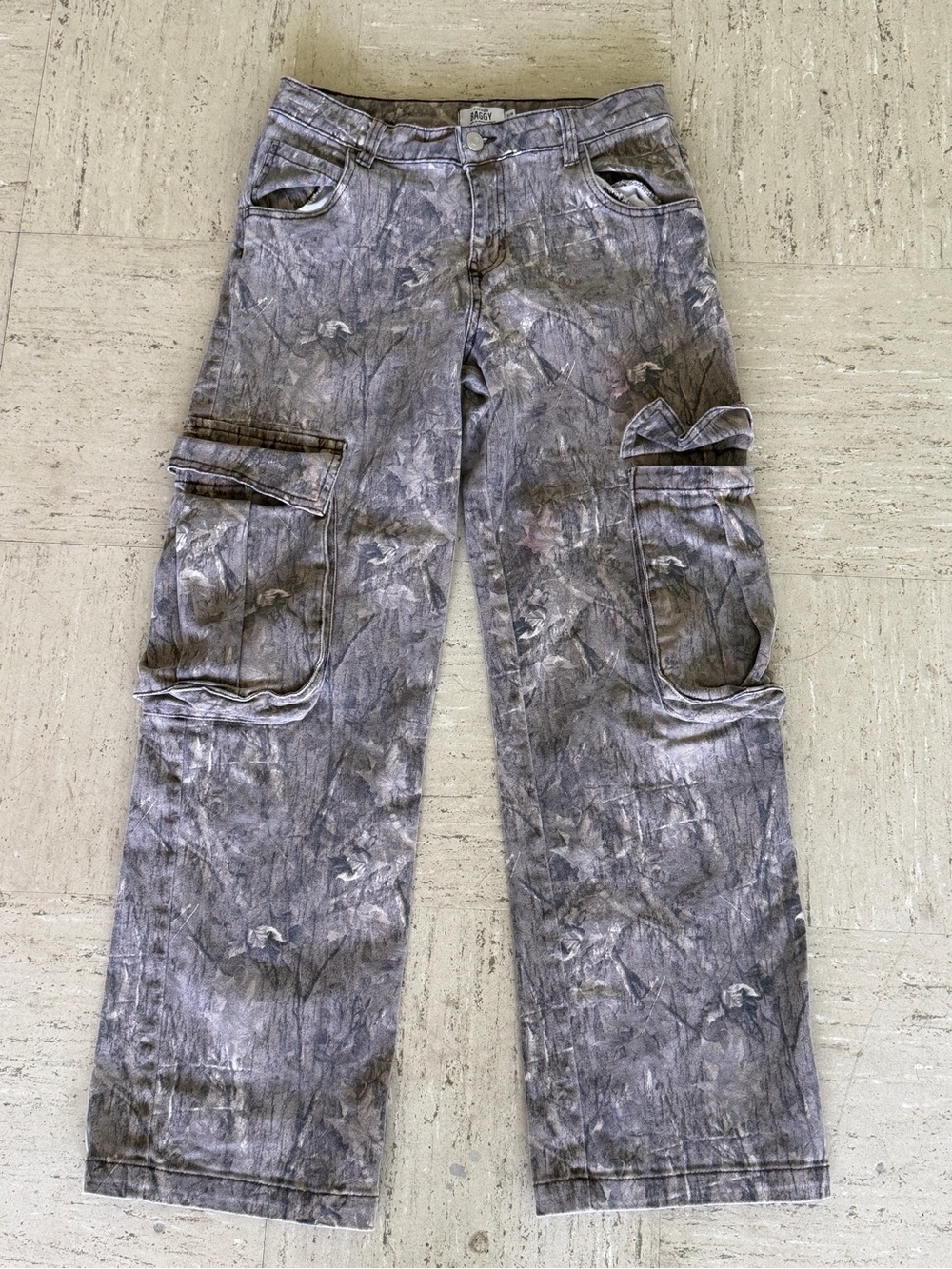 Refuge Gray & Black Camouflage Cargo Pants